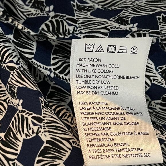 Free People Zebras Puffer Cropped Off The Shoulder Top Women's Size Medium - Picture 9 of 11